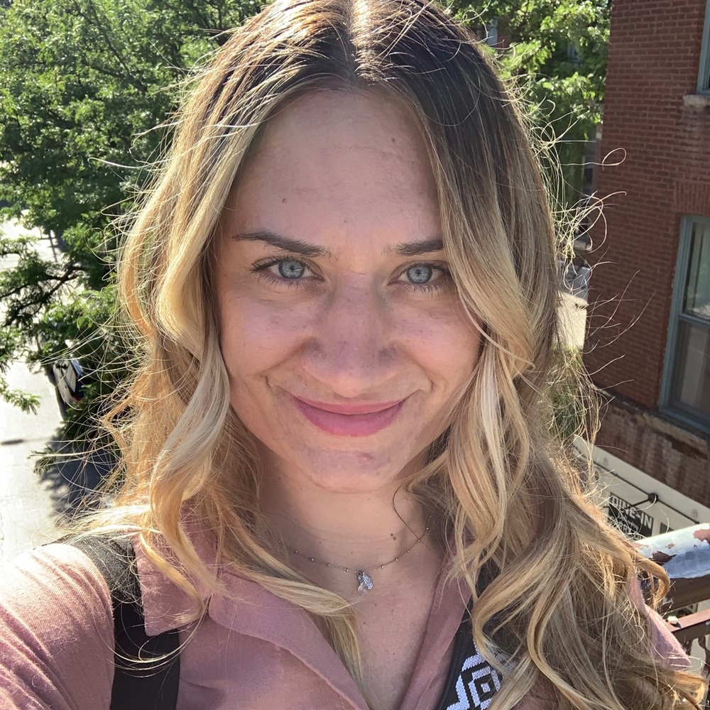 Meet your Posher, Nicole